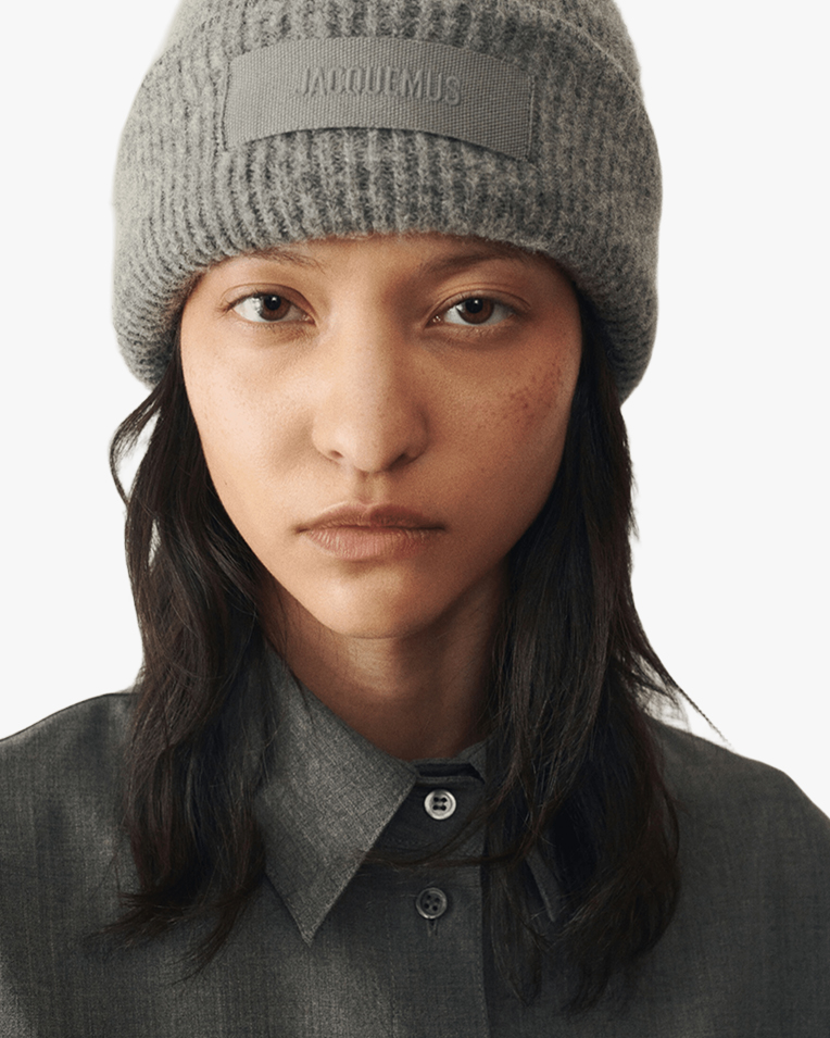 Шапка Jacquemus шерсть сірий ACU00666AK00227970 Шапка Jacquemus шерсть сірий ACU00666AK00227970