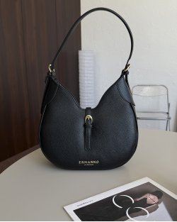 Сумка Ermanno Firenze Hobo Bunny medium, через плечо черный 32x8х23 см 12402286