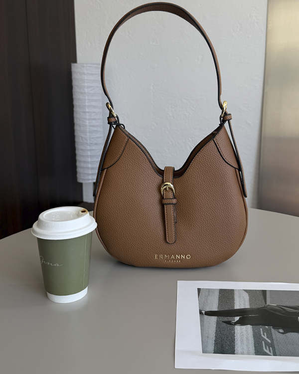 Сумка Ermanno Firenze Hobo Bunny small, через плечо коричневый 27x8х18 см 12402288 brown