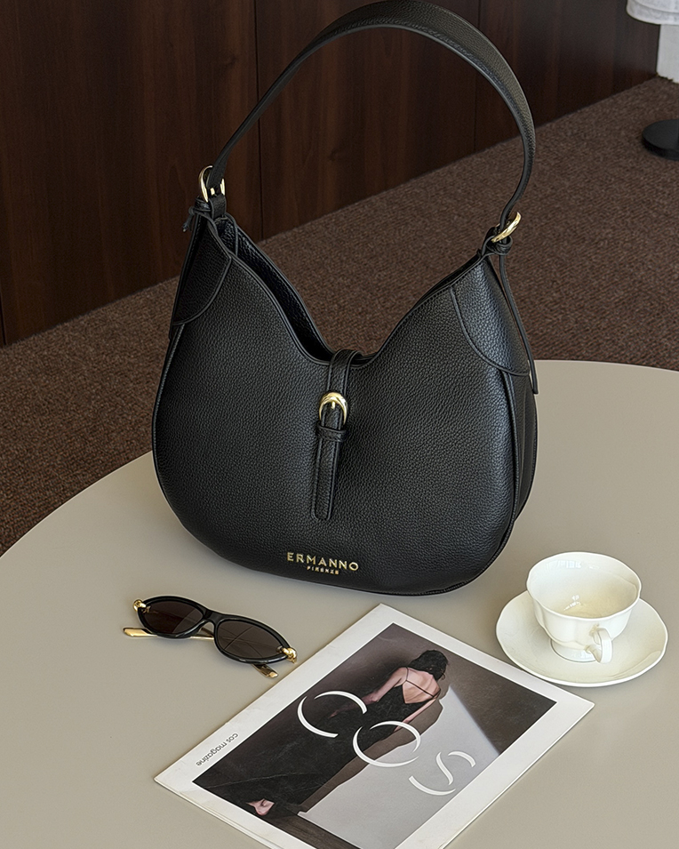 Сумка Ermanno Firenze Hobo Bunny small, через плечо черный 27x8х18 см 12402288
