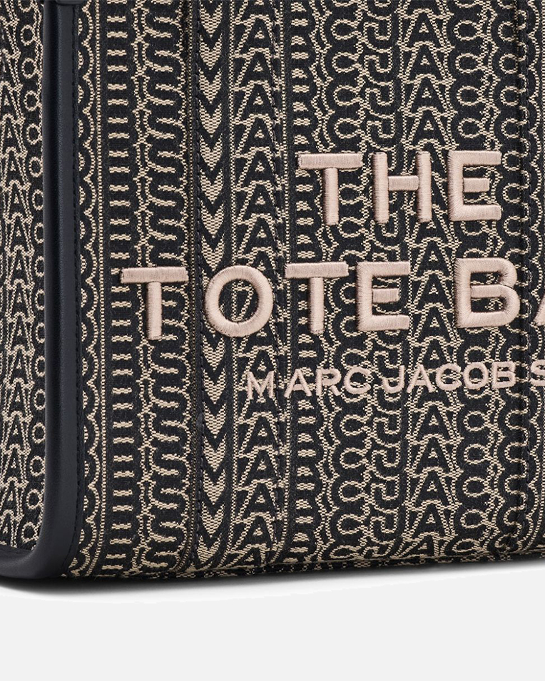 Сумка Marc Jacobs The Monogram Jacquard Small Tote, тоут бежевий жаккард 26x13х21 см 2F4HTT016H05261 Сумка Marc Jacobs The Monogram Jacquard Small Tote, тоут бежевий жаккард 26x13х21 см 2F4HTT016H05261