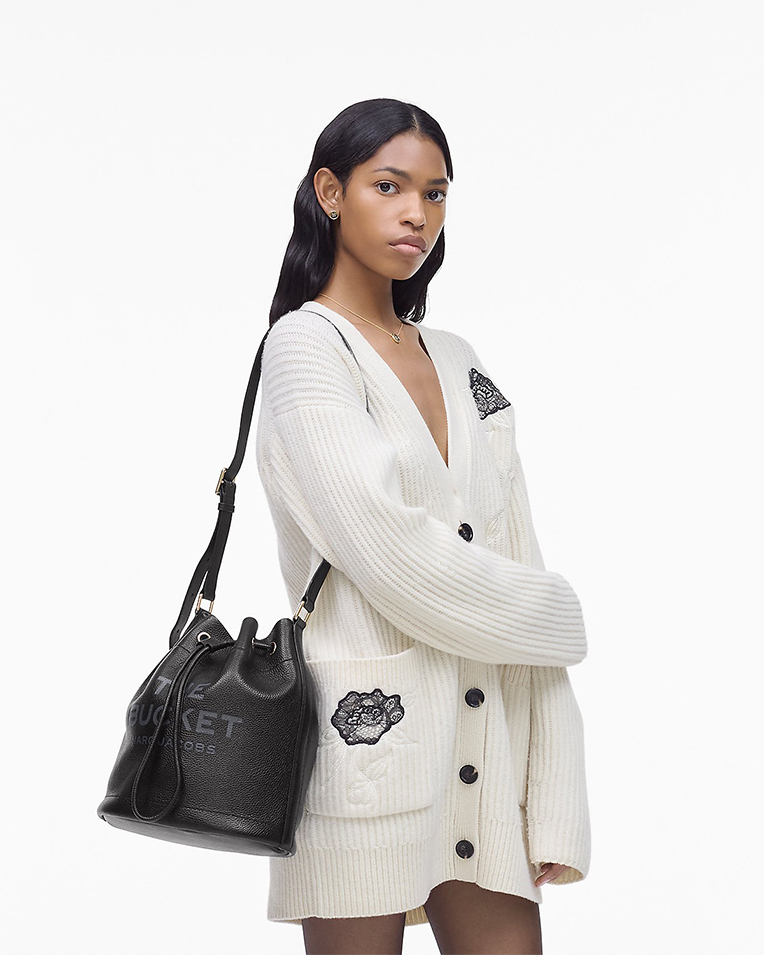 Сумка Marc Jacobs The Shoulder Bucket Large через плечо зернистая кожа черный 29x19х30 см 2R4HSH037H02 001