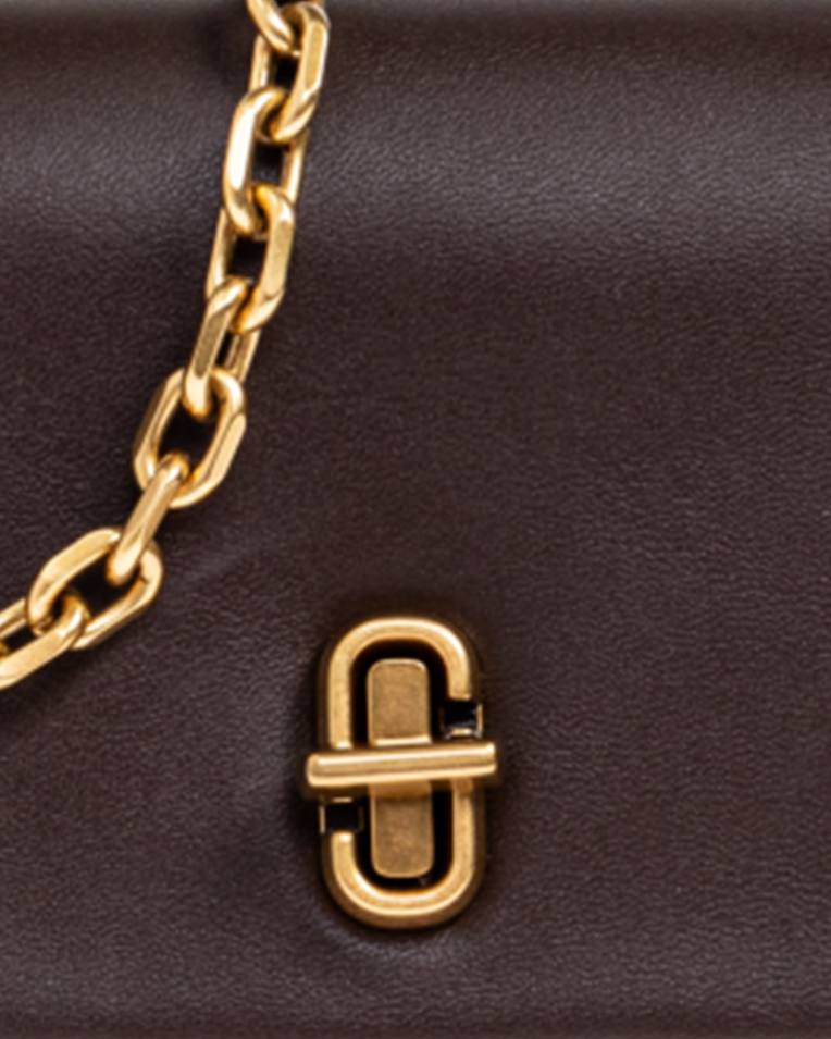 Сумка Marc Jacobs The Dual Chain Mini Bag через плече шкіра шоколад 21x4х11 см 2R4SMN003S02 905 Сумка Marc Jacobs The Dual Chain Mini Bag через плече шкіра шоколад 21x4х11 см 2R4SMN003S02 905