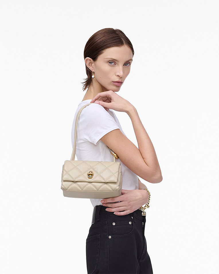 Сумка Marc Jacobs The Quilted Mini Dual Shoulder Bag через плечо стеганая кожа белый 11x11х22 см 2S5HSH023H02 123