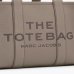 Сумка Marc Jacobs Leather Medium Tote Bag cement, зерниста шкіра бежевий 34x15х27 см H004L01PF21055 Сумка Marc Jacobs Leather Medium Tote Bag cement, зерниста шкіра бежевий 34x15х27 см H004L01PF21055