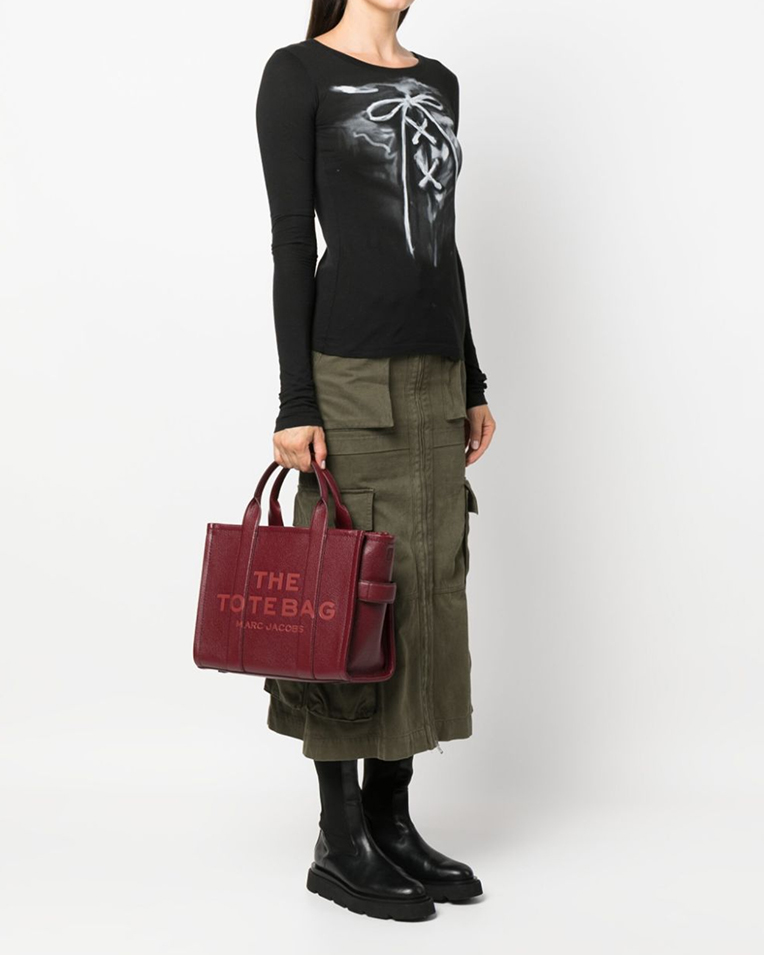 Сумка Marc Jacobs The Leather Medium Tote Bag, тоут зернистая кожа вишневый 34x15х27 см H004L01PF21602