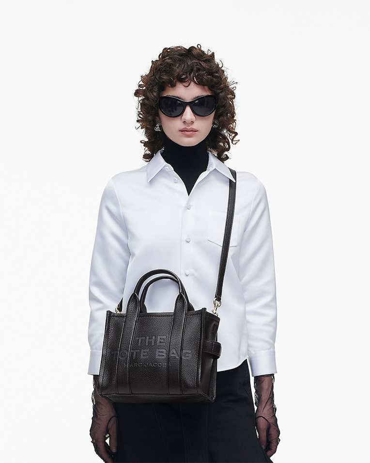 Сумка Marc Jacobs The Leather Small Tote Bag тоут зернистая кожа черный 25x13х21 см H009L01SP21001