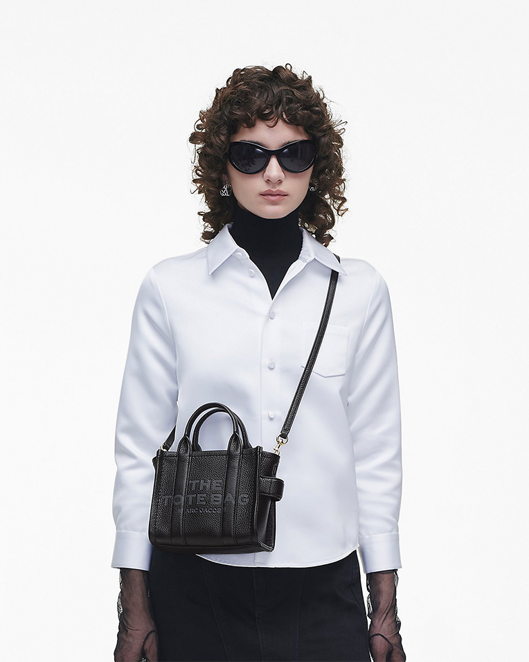 Сумка Marc Jacobs The Leather Micro Tote Bag, тоут зернистая кожа черный 18x10х15 см H053L01RE22-001