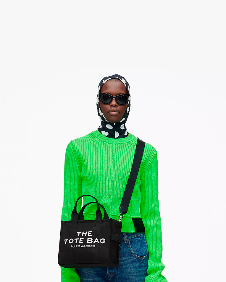 Сумка Marc Jacobs The Canvas Small Tote Bag, тоут через плечо хлопок черный 26x13х21 см M0016493001