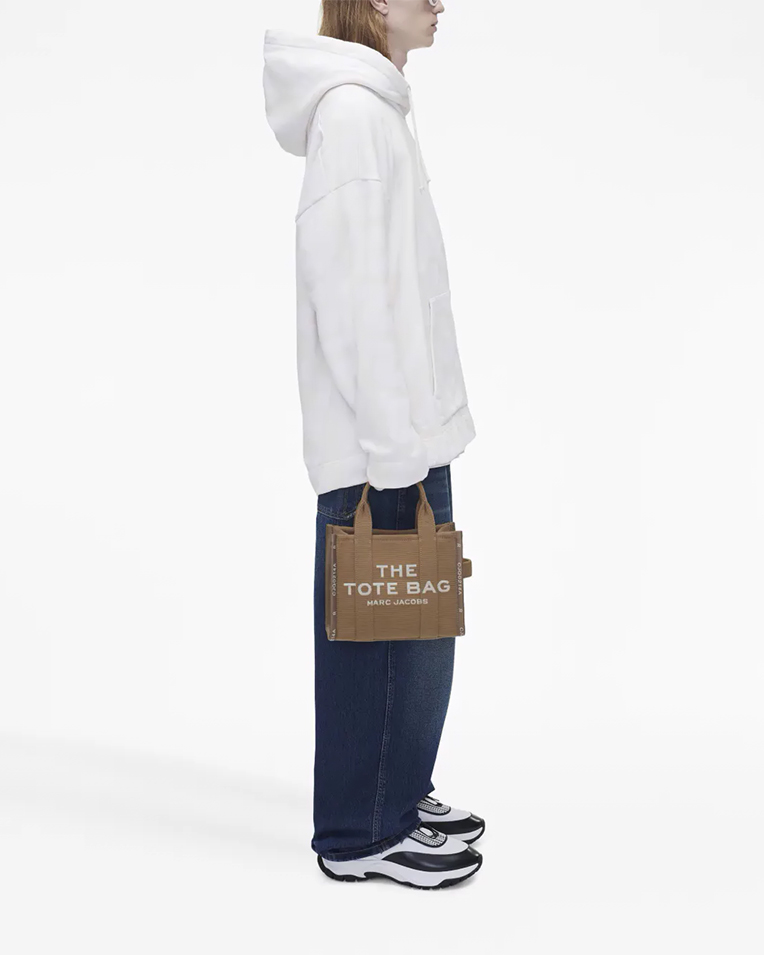 Сумка Marc Jacobs The Jacquard Small Tote Bag, тоут текстиль светло коричневый 26x13х21 см M0017025230