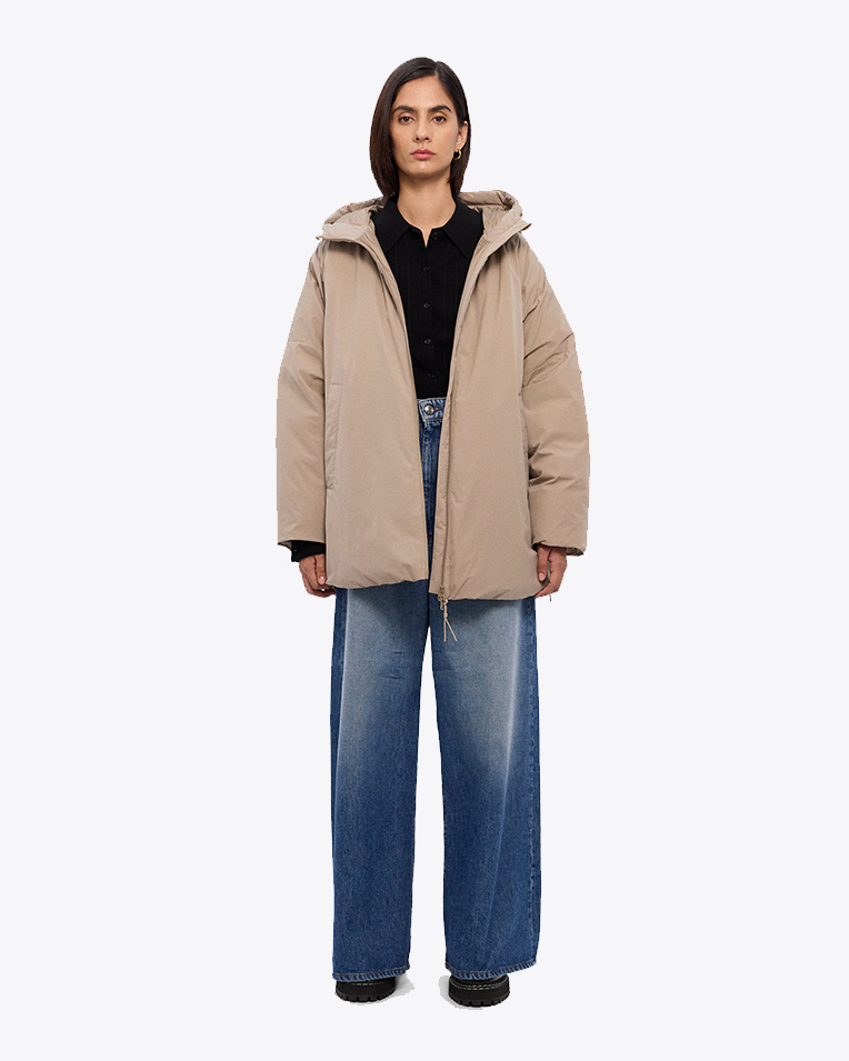 Жіночий пуховик парка Max Mara Capsula oversize з капюшоном темно бежевий 2426486078600-002