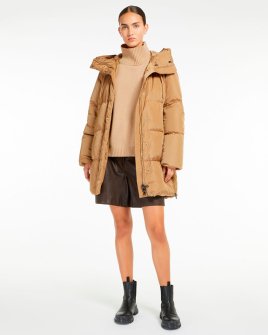 Жіночий пуховик парка Max Mara Newbembo з капюшоном бежевий 5496042600-09