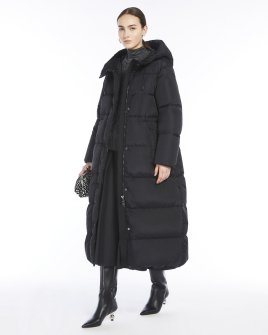 Жіночий пуховик подовжений Max Mara Dolly з капюшоном чорний 5496054206004-dolly