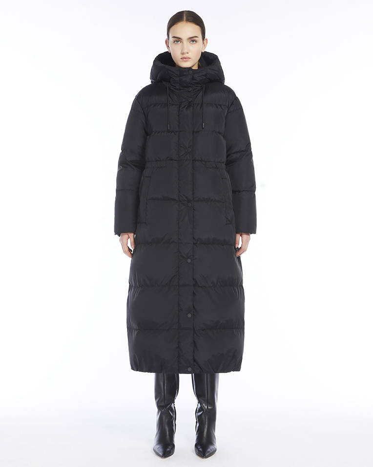 Жіночий пуховик подовжений Max Mara Dolly з капюшоном чорний 5496054206004-dolly