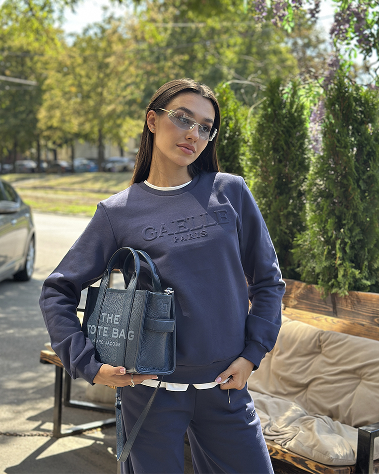 Женский утепленный костюм на флисе Gaëlle Paris cвитшот с штанами синий GAABW07500 + GAABW07502 Blu Scuro
