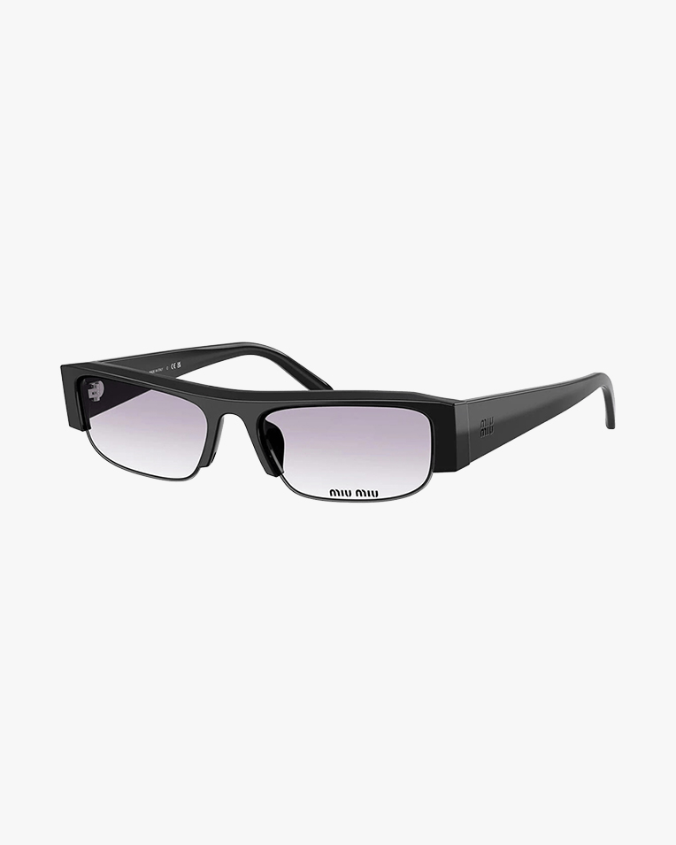 Солнцезащитные очки прямоугольные Miu Miu SMU B07 16K-04O в черной оправе