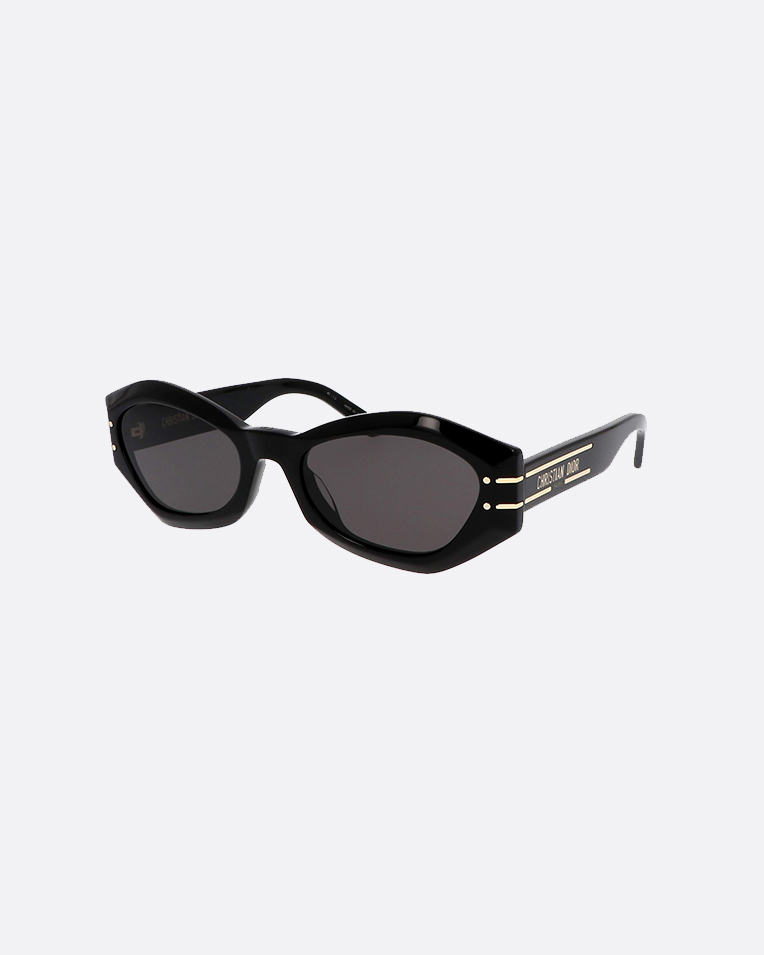 Солнцезащитные очки бабочка Dior Eyewear в черной оправе DiorSignature B1U