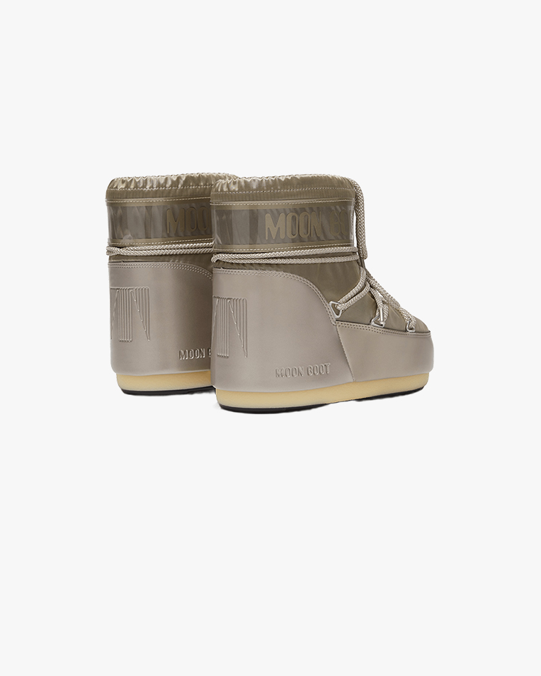 Жіночі черевики снігоходи Moon Boot Icon Low Glance Platinum Satin Boots укорочені золоті 80D1409350