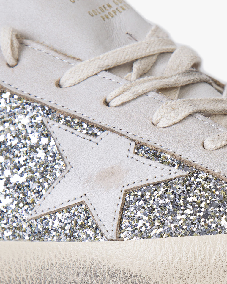 Жіночі кеди Golden Goose Super-Star шкіра білі з блискітками GWF00103F00890110931 Жіночі кеди Golden Goose Super-Star шкіра білі з блискітками GWF00103F00890110931